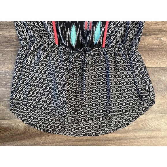 Maurices Women’s Multicolored Sleeveless Top size M Elastic Waist Semi-Sheer - Picture 3 of 7